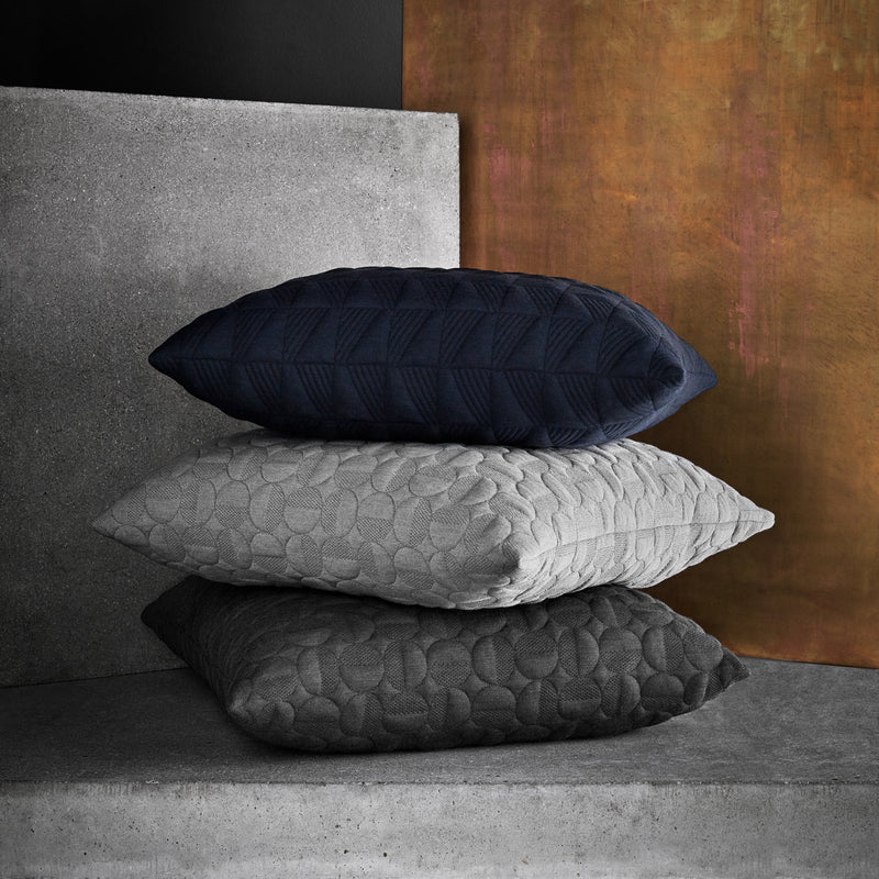 Fritz Hansen - AJ Kissen Vertigo | 50 x 50 cm / midnight blue