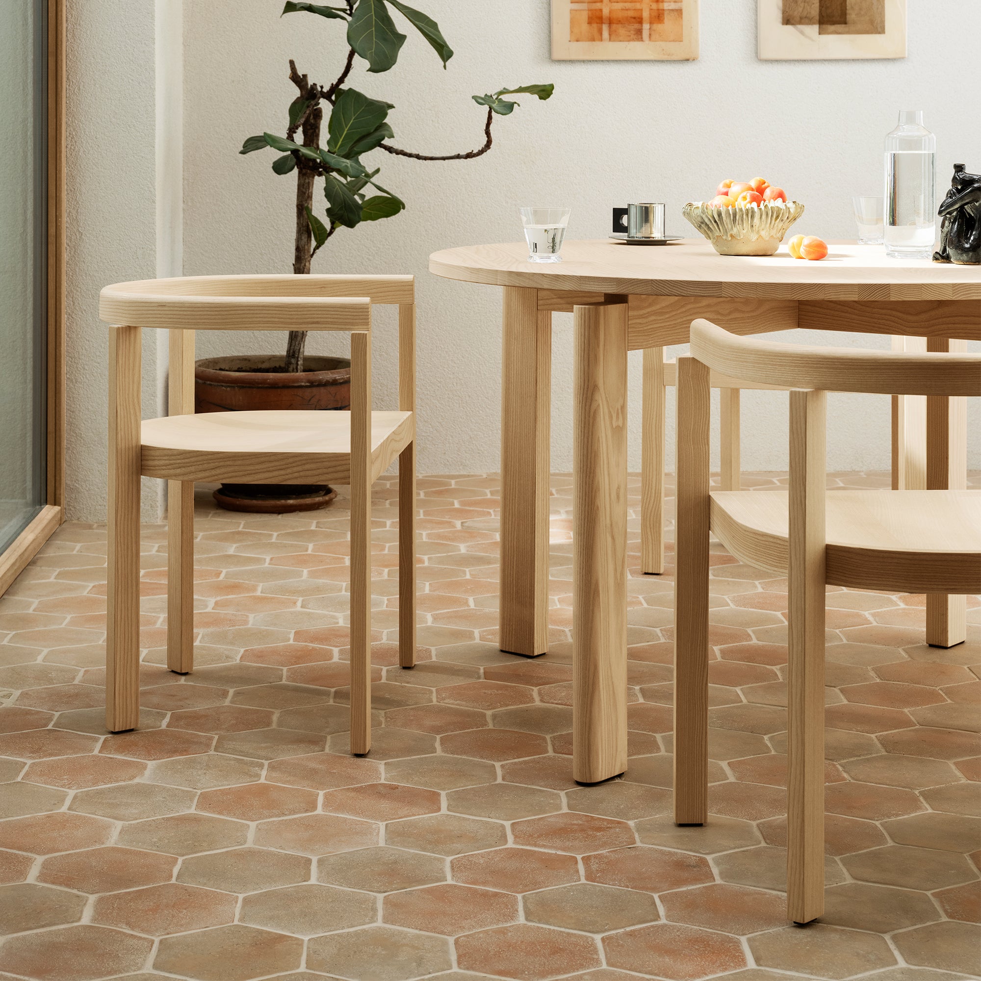 Fritz Hansen - After Esstisch, Ø120 cm | Esche geölt