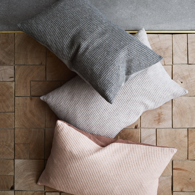 Fritz Hansen - Kissen by Aiayu