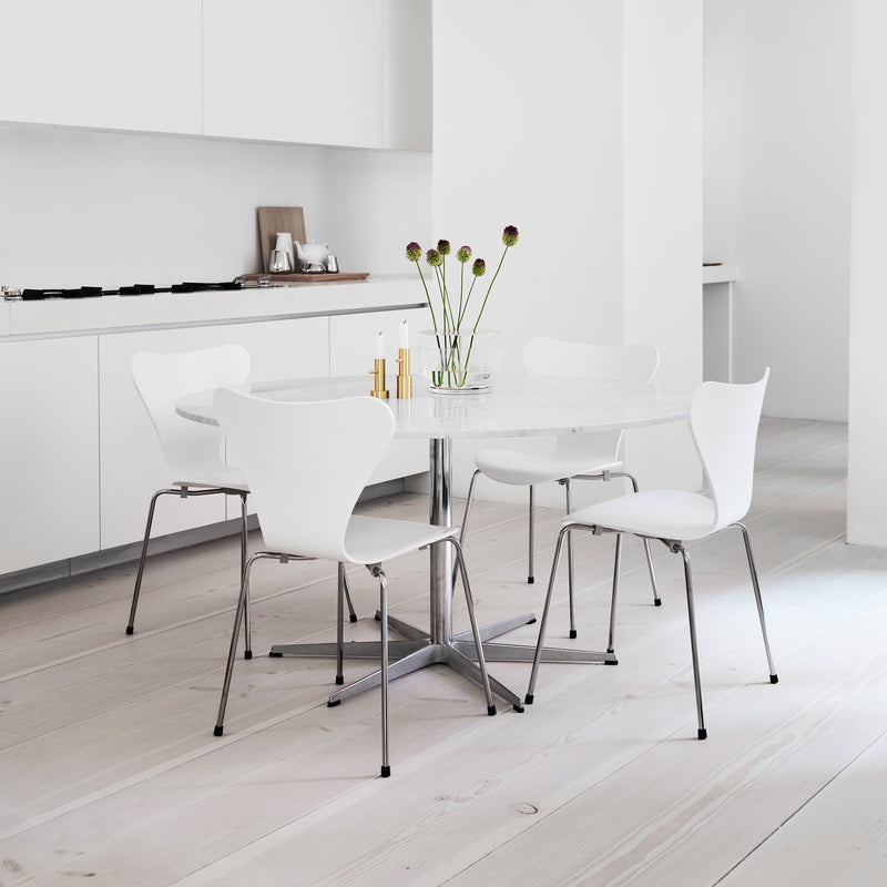Fritz Hansen - Serie 7 Stuhl Chrom | Esche weiß gefärbt / single / verchromt