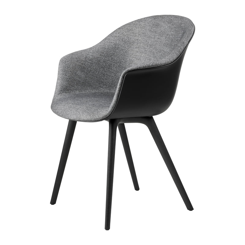 Gubi - Bat Dining Stuhl mit Frontpolsterung | Enzo Degli Angiuoni (0023) / Plastic Base