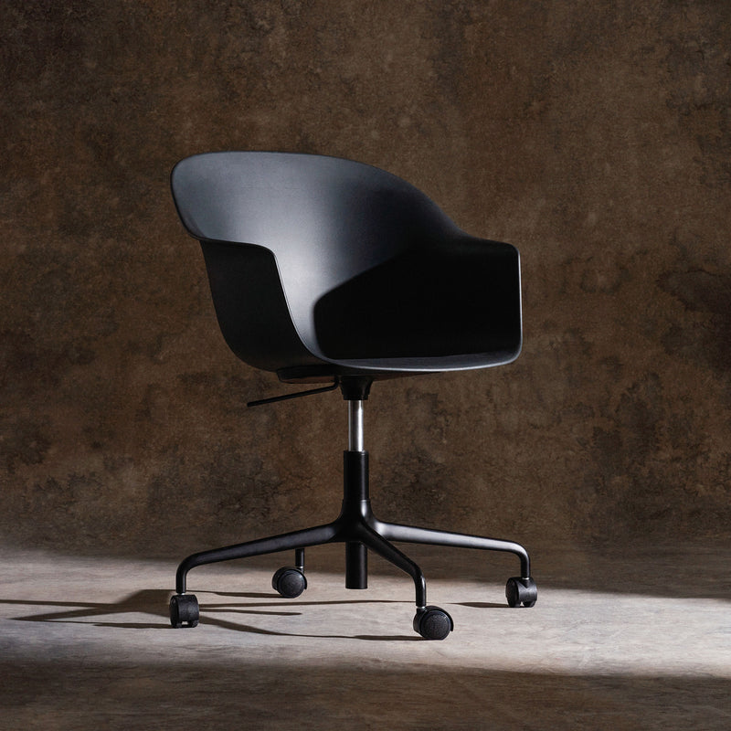 Gubi - Bat Meeting Stuhl