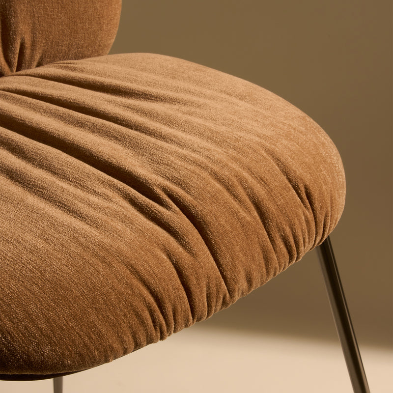 Gubi - Beetle Soft Counter Chair