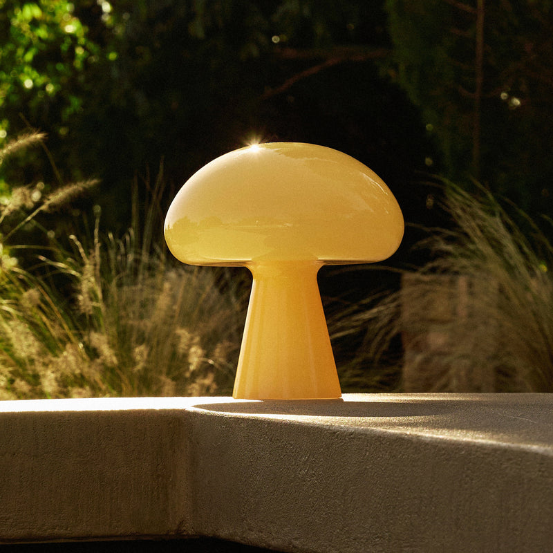 Gubi - Obello Tischleuchte LED Outdoor | Mellow yellow