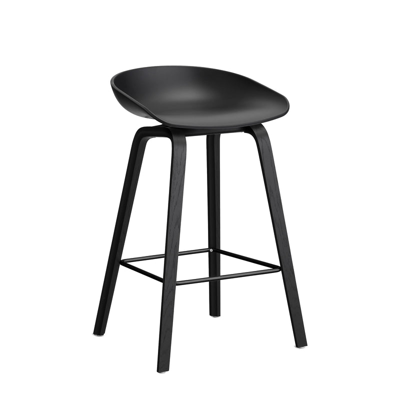 HAY - About A Stool AAS 32 | H 65 cm / black 2.0 / Eiche schwarz lackiert / Stahl schwarz