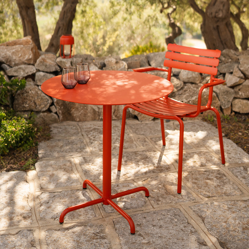 HOUE - ALUA Outdoor Dining Armlehnstuhl | cayenne