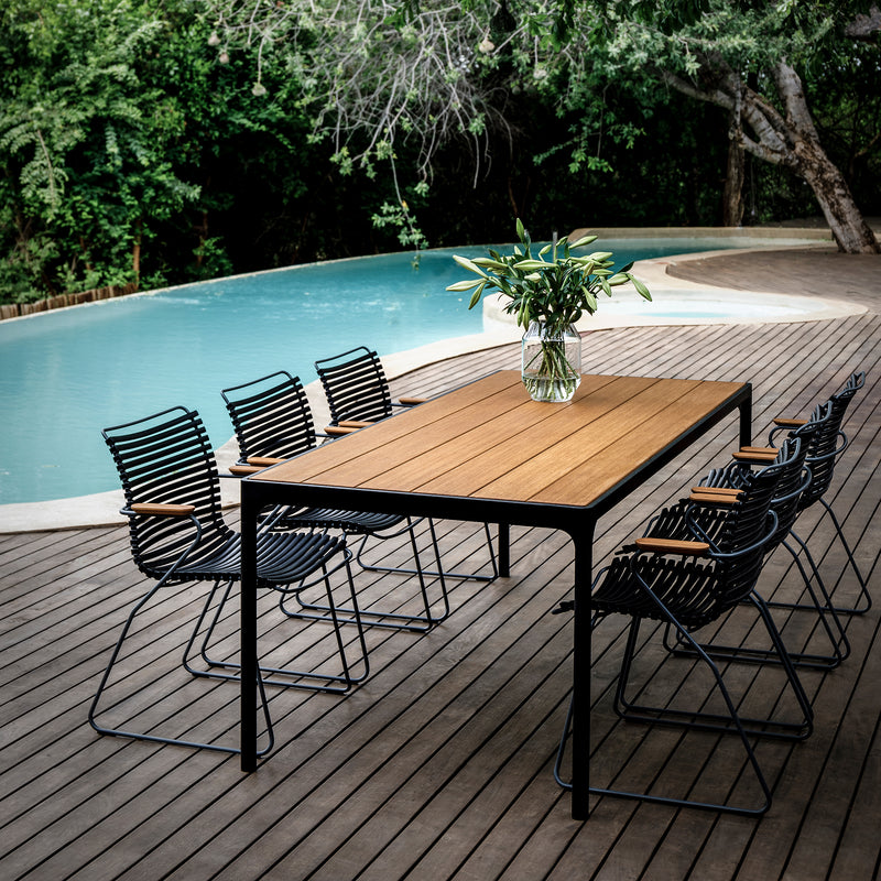 HOUE - CLICK Outdoor Dining Armlehnstuhl mit niedriger Lehne