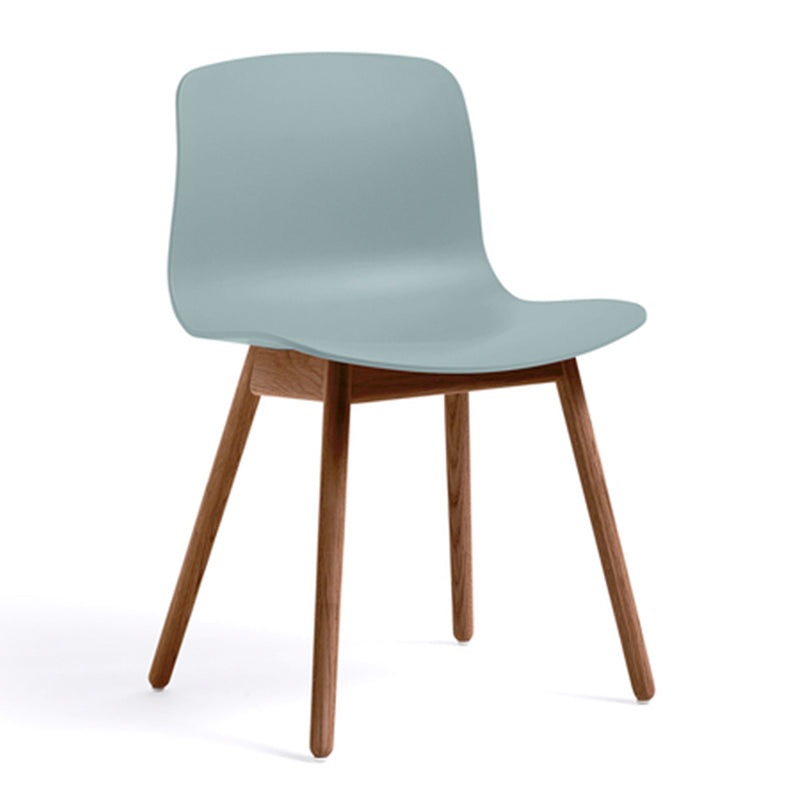 HAY - About A Chair AAC 12 | Standardgleiter Kunststoff / dusty blue 2.0 / Walnuss lackiert