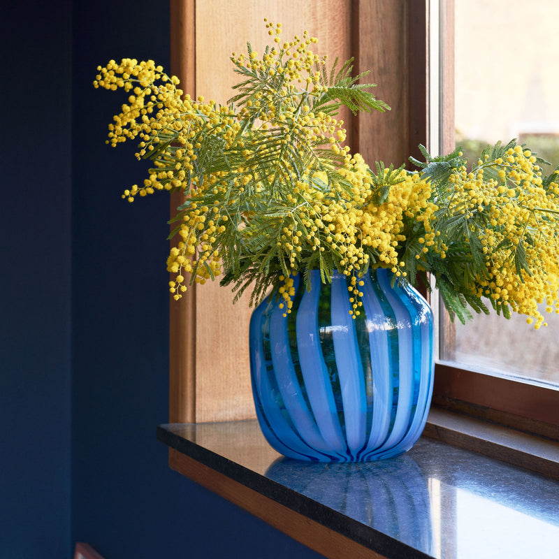 HAY - Juice Vase | 22 x H 22 cm / wide blue