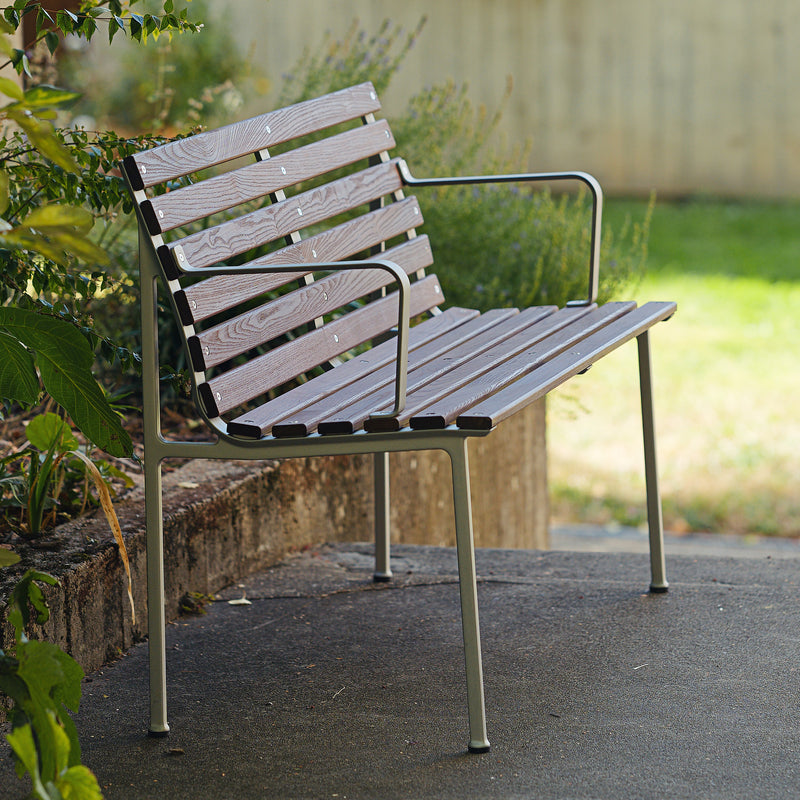 HAY - Traverse Outdoor Dining Bank | mit Armlehne