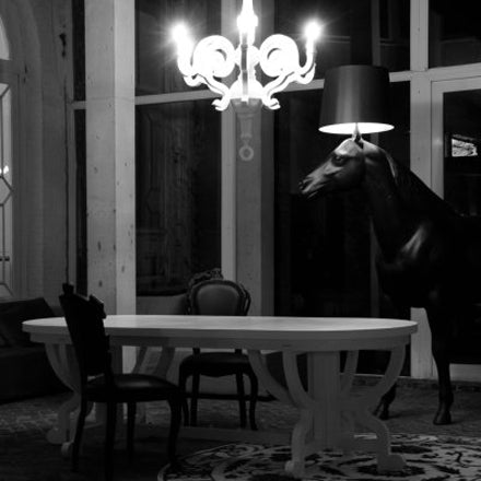 Moooi - Horse Lamp