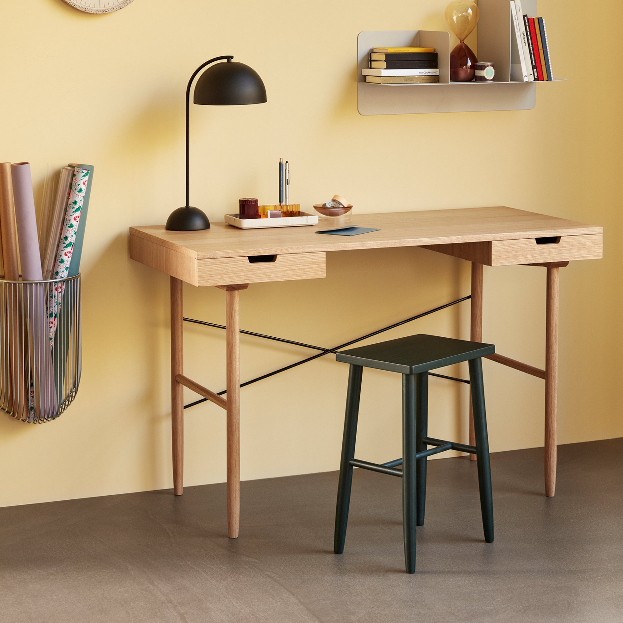 Hübsch Interior - Schreibtisch mit 2 Fächern
