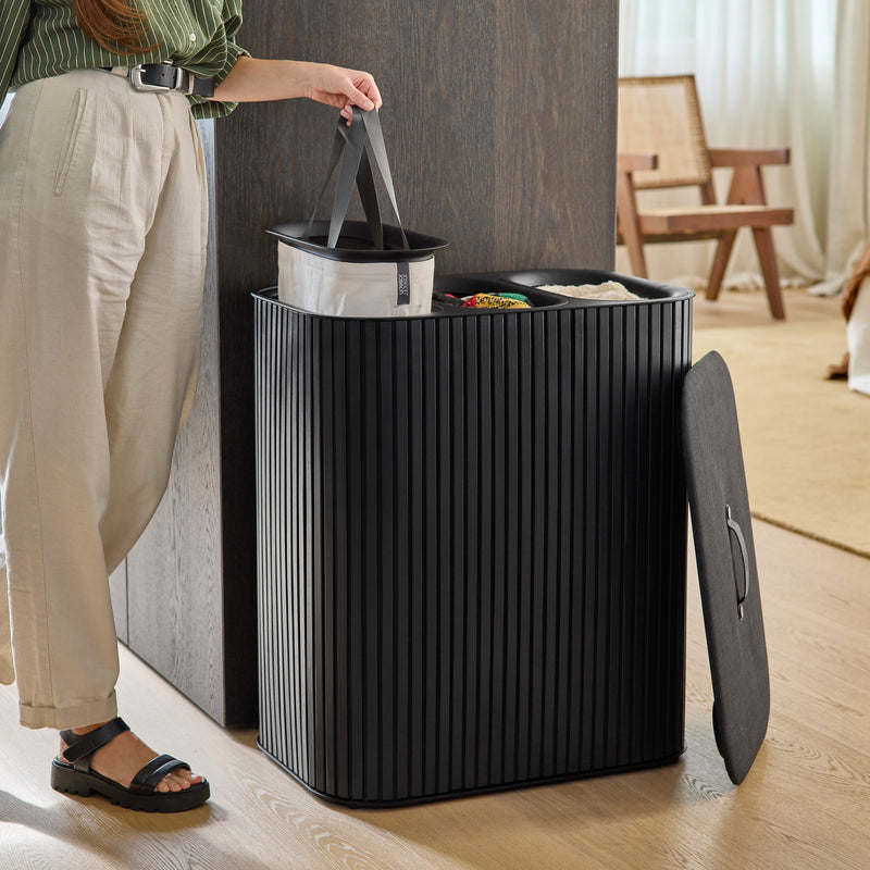 Joseph Joseph - Tota Luxe Wäschekorb | mit drei Fächern 90 l / schwarz