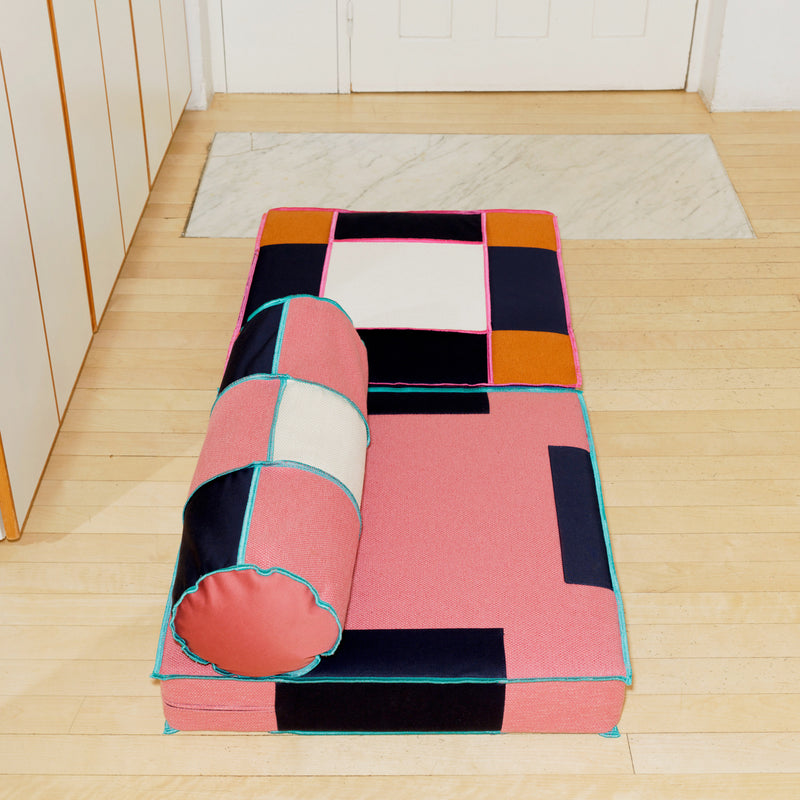 Juslin Maunula - Floor Pouf