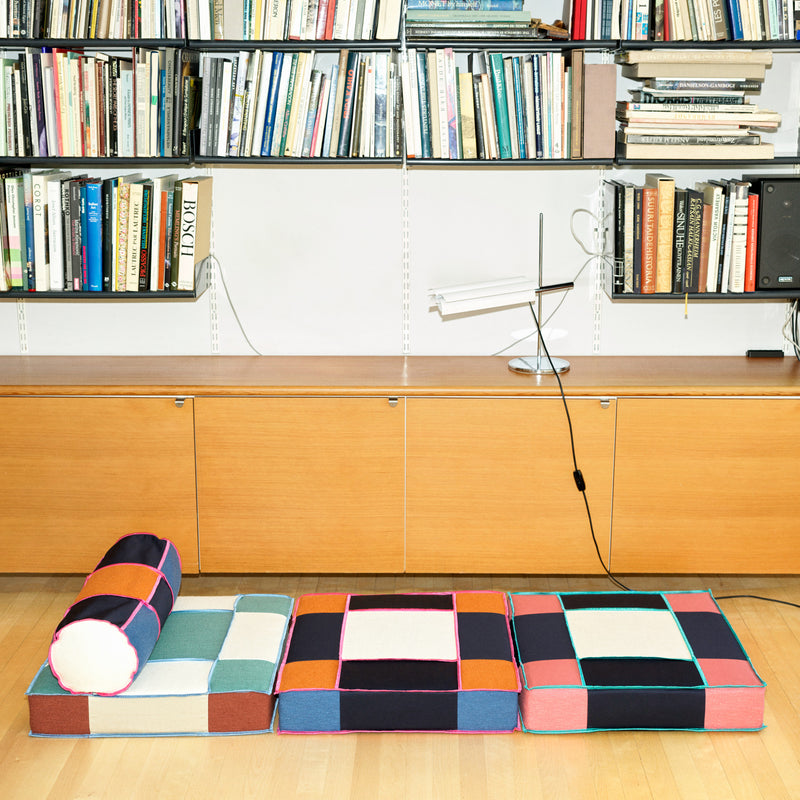 Juslin Maunula - Floor Pouf