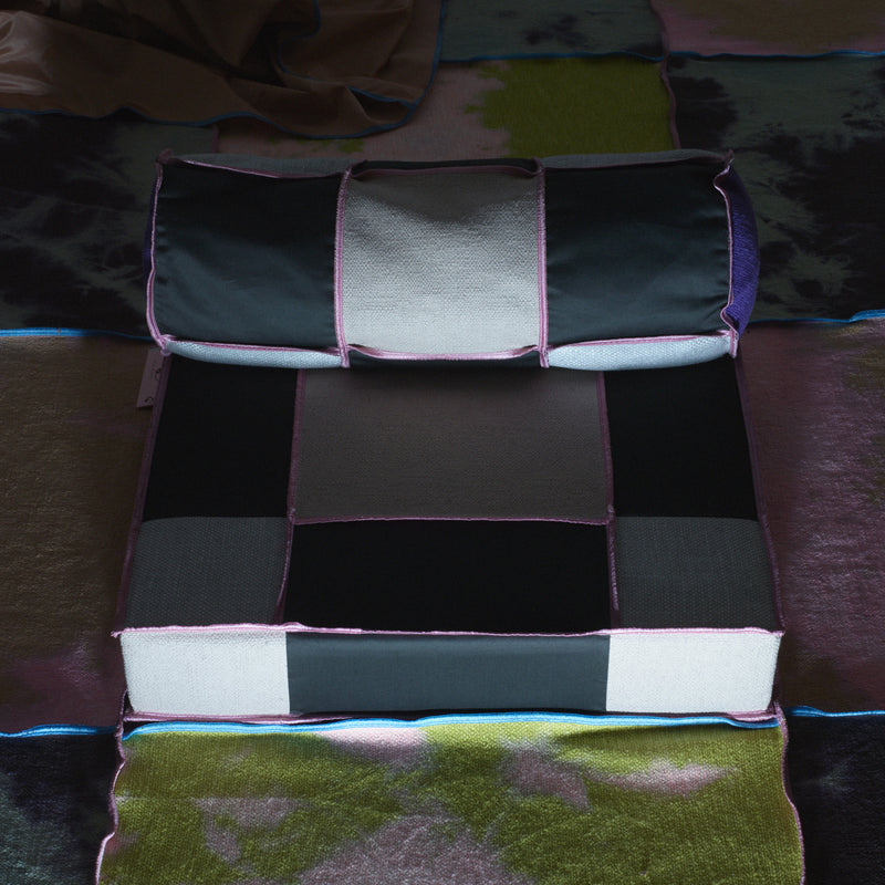 Juslin Maunula - Floor Pouf