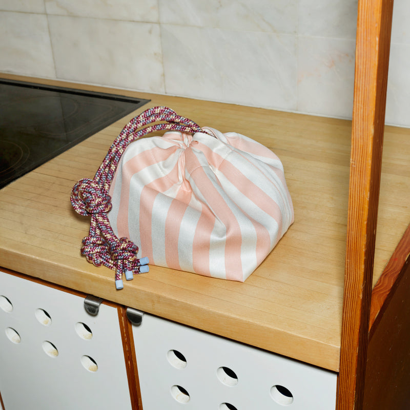 Juslin Maunula - Pouch | pink polka