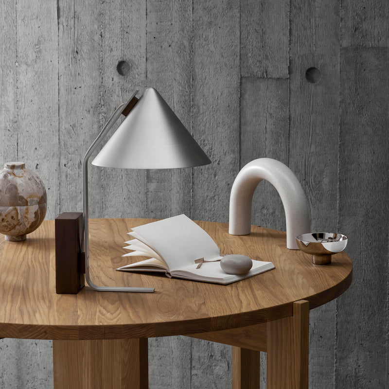 Kristina Dam Studio - Collector Esstisch