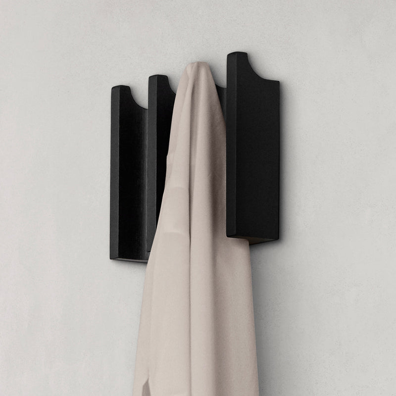 Kristina Dam Studio - Column Garderobenhaken | schwarz