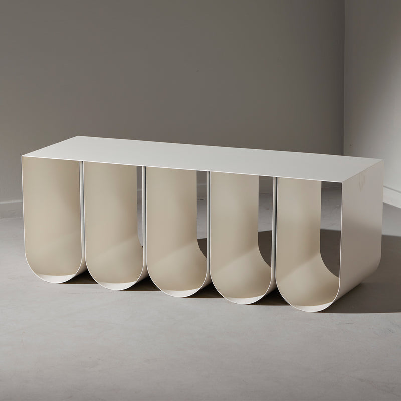 Kristina Dam Studio - Curved Wandregal