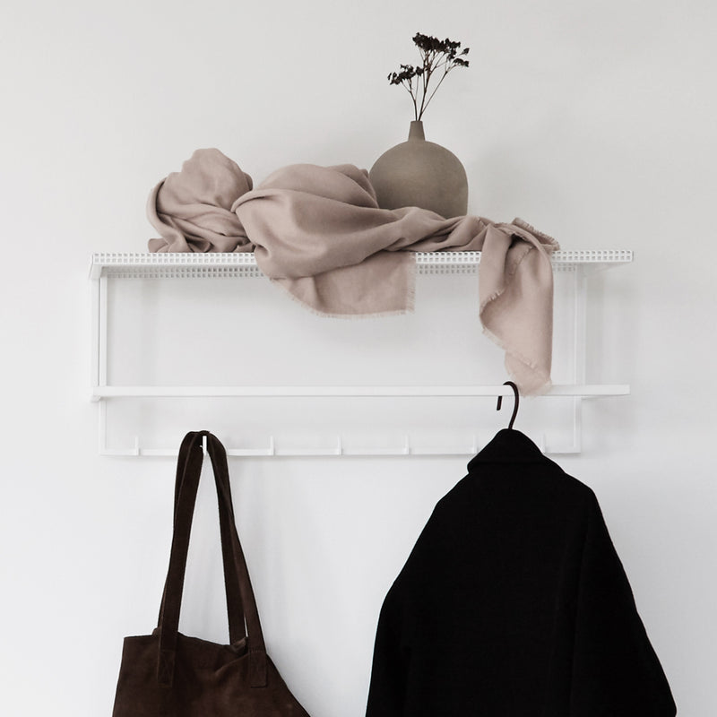 Kristina Dam Studio - Grid Wandgarderobe