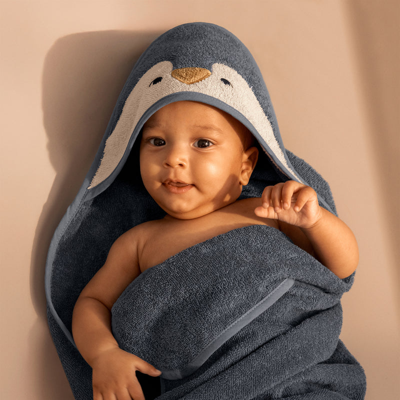 LIEWOOD - Albert Babyhandtuch mit Kapuze | Pinguin