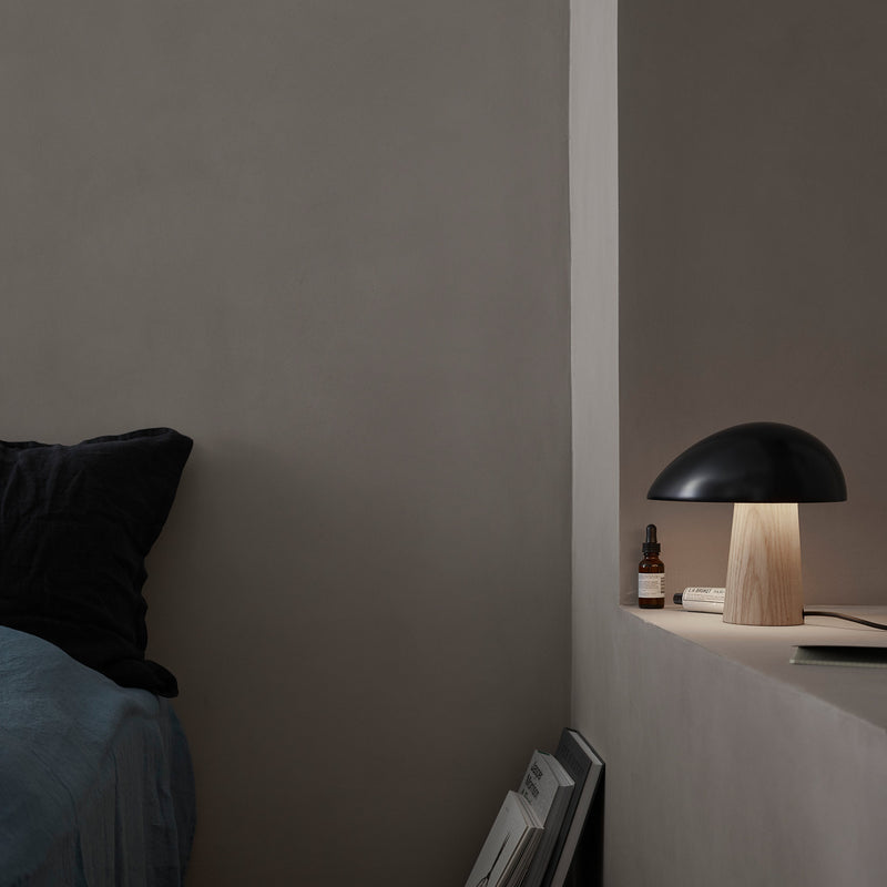 Fritz Hansen - Night Owl Tischleuchte | Esche / midnight blue