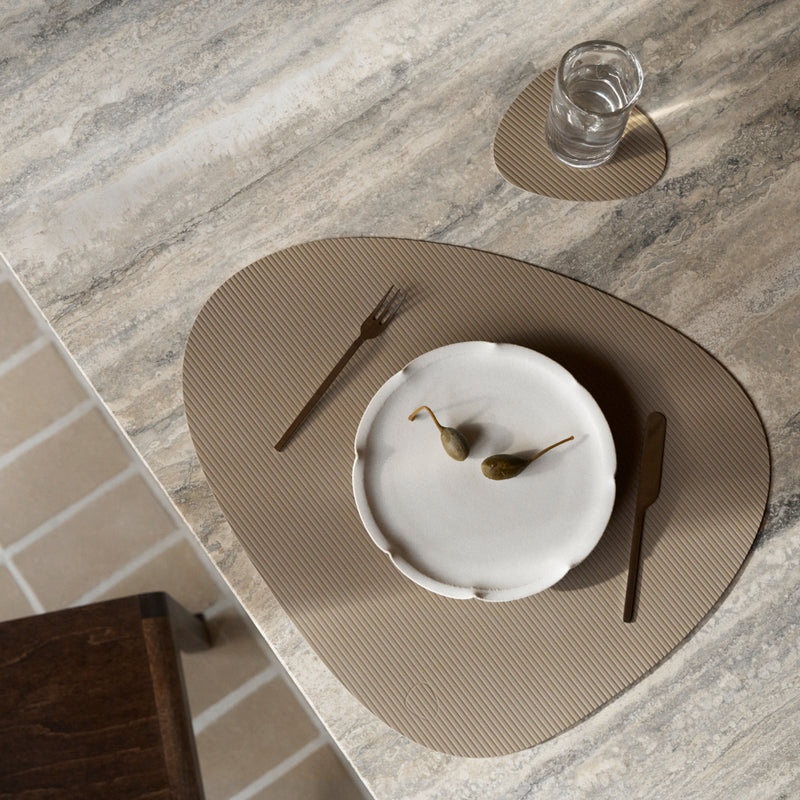 Lind DNA - Tischset Curve L