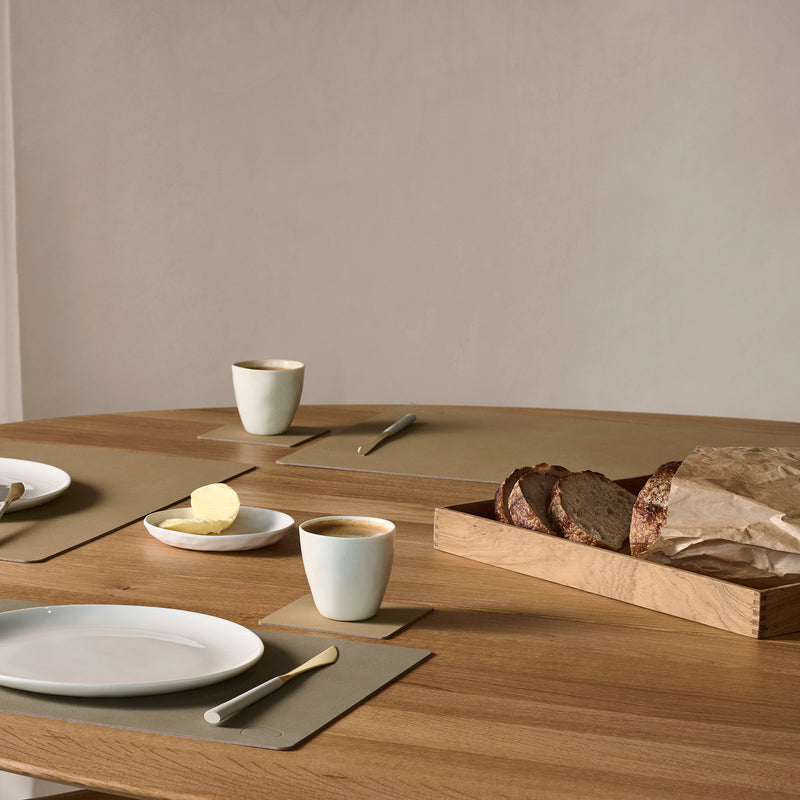 Lind DNA -Even Teak Tablett Square