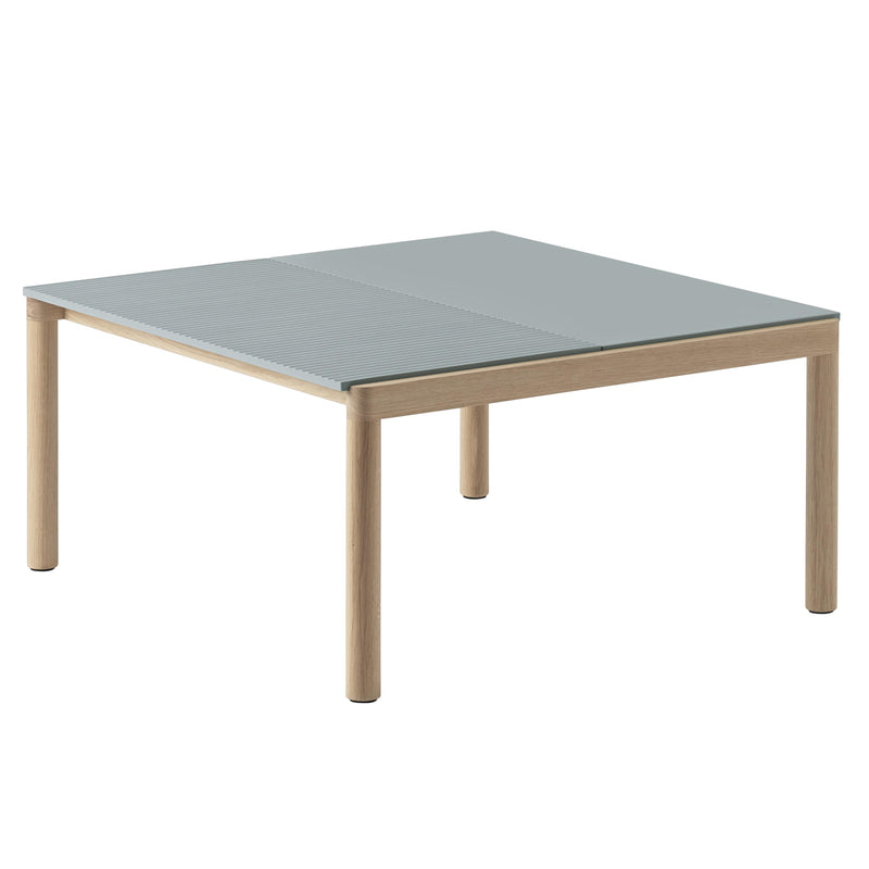 Muuto - Couple Couchtisch | 1 Plain / 84 x 80 cm / Eiche/hellblau