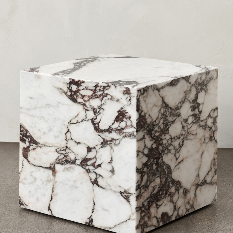 Audo - Plinth Beistelltisch | cubic / rosa Marmor