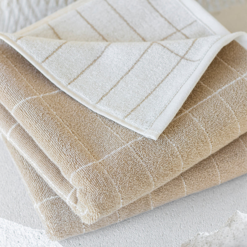Mette Ditmer - Tile Handtuch