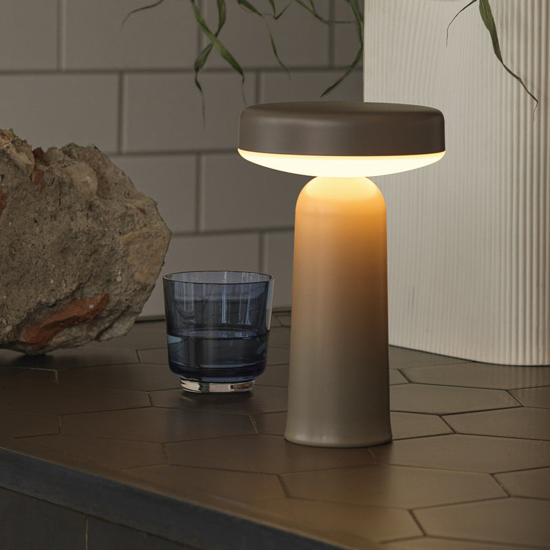 Muuto - Ease Portable LED Outdoor Akkuleuchte
