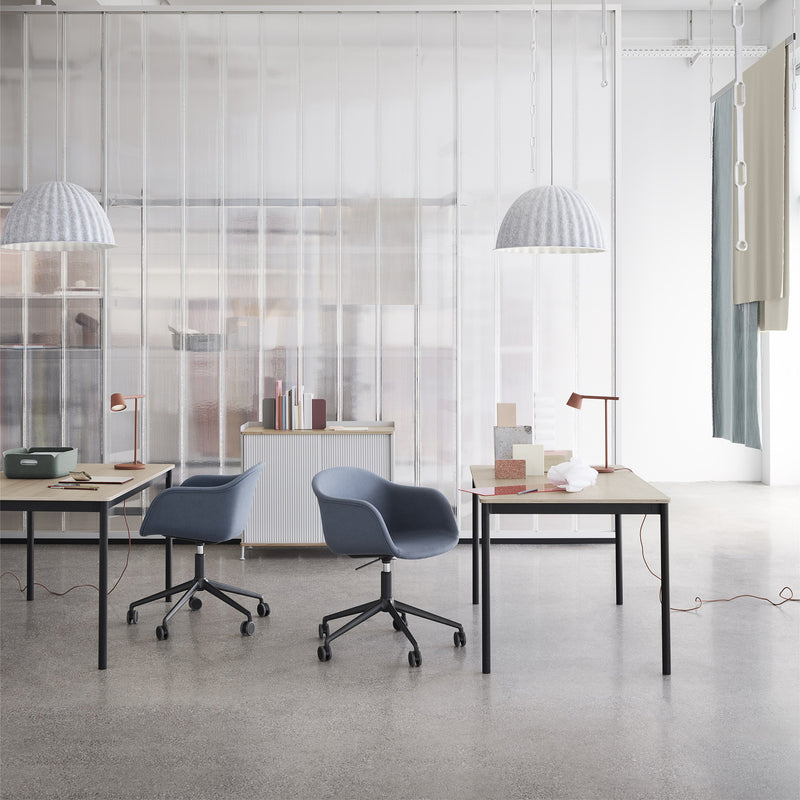 Muuto - Fiber Armchair Swivel mit Rollen