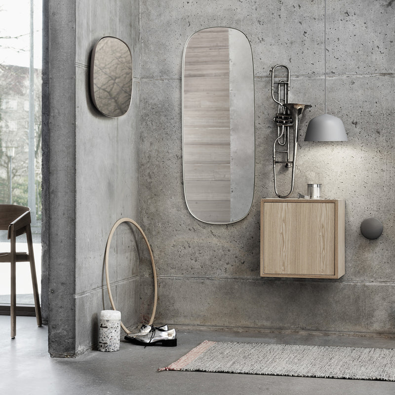 Muuto - Stacked Regalmodul mit Tür