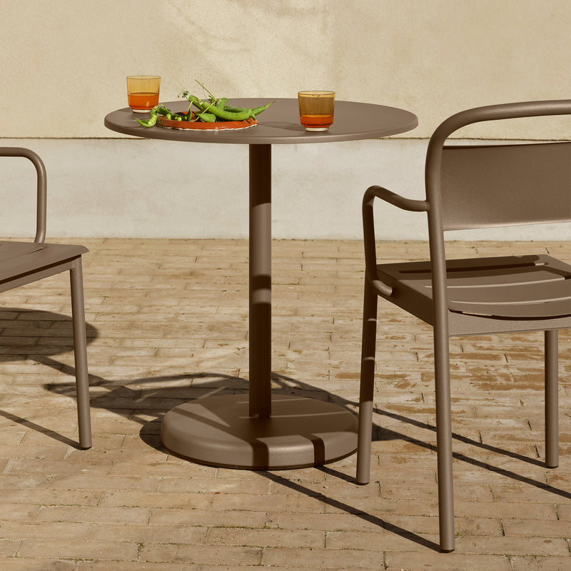 Muuto - Linear Steel Bistrotisch | Ø 70 x H 73 cm / taupe