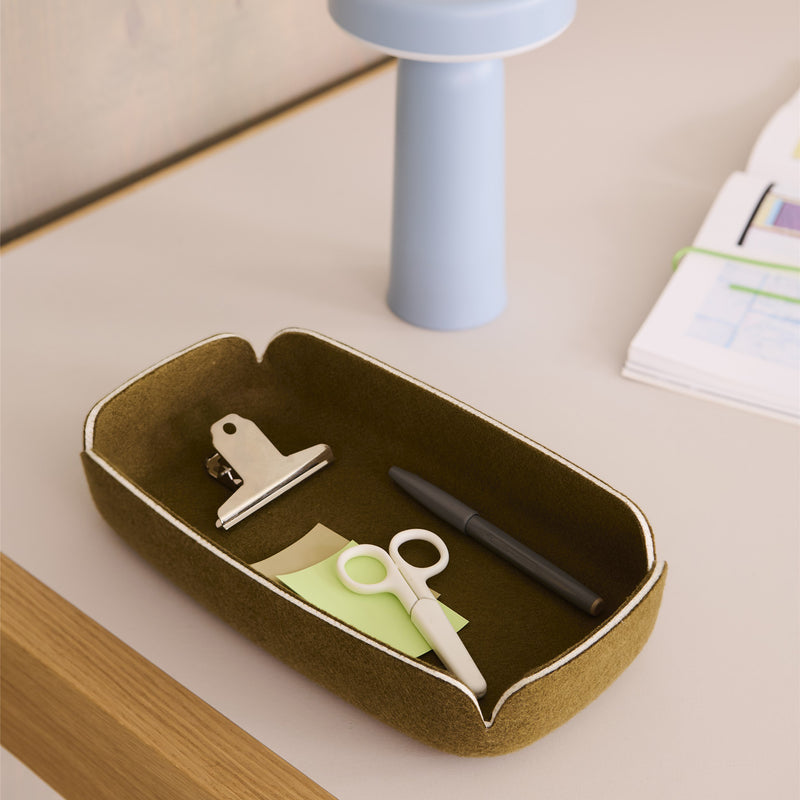 Muuto - Restore Tablett | 28 x 15,5 cm / braun-grün
