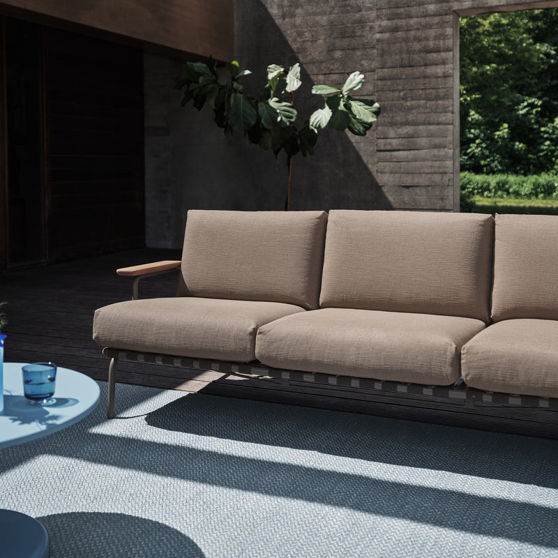 Muuto - Settle Outdoor 3-Sitzer Sofa | braun/taupe (Stoff Ribbed Weave 5)