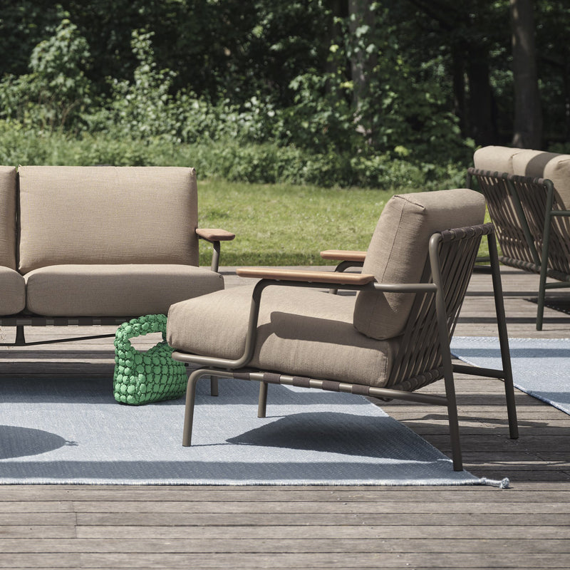 Muuto - Settle Outdoor Lounge Chair | Ribbed Weave 5 taupe