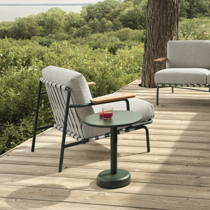 Muuto - Settle Outdoor Lounge Chair | Ribbed Weave 2 dunkelgrün