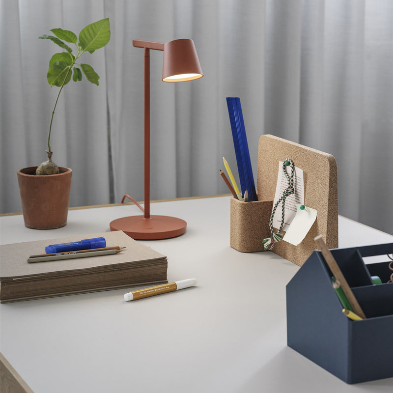 Muuto - Tip LED Tischleuchte
