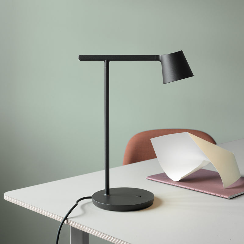 Muuto - Tip LED Tischleuchte