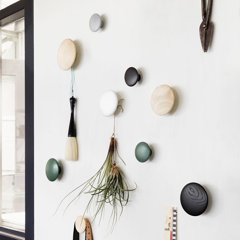 Muuto - Wandhaken "The Dots Wood" 