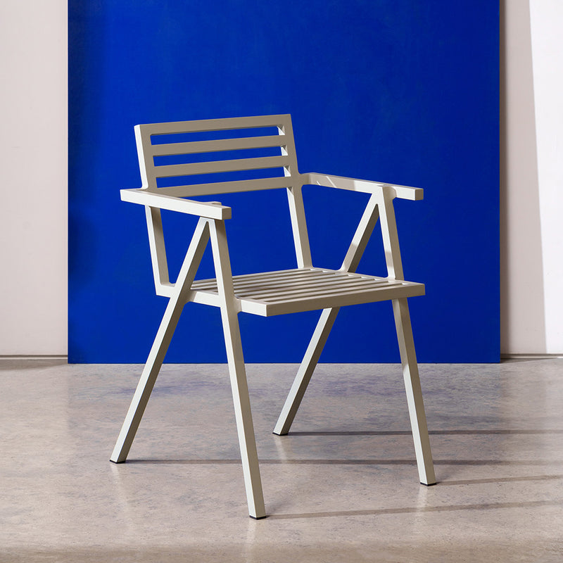 NINE - 19 Outdoors Stacking Armchair