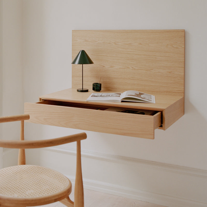 New Works - Tana Wandmontierter Schreibtisch