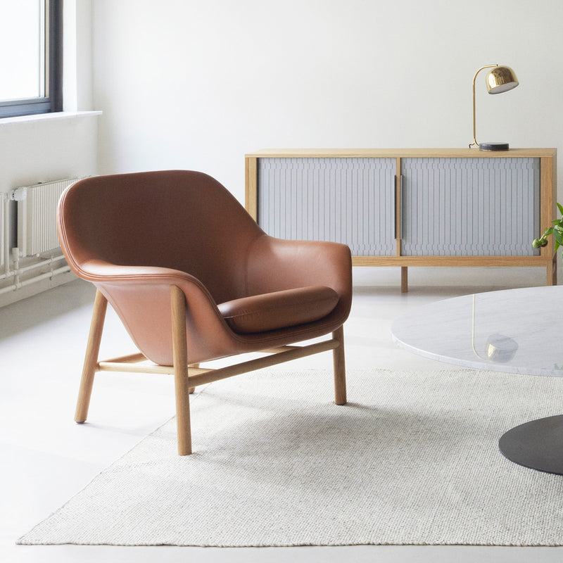 Normann Copenhagen - Drape Lounge Chair | Ultra-Leder 41574 / Eiche