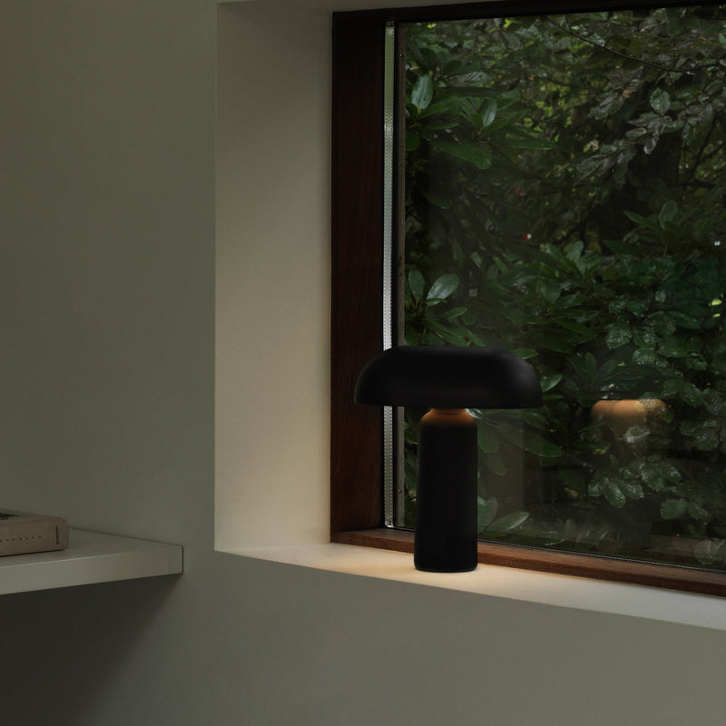 Normann Copenhagen - Porta LED Akku-Tischleuchte | schwarz