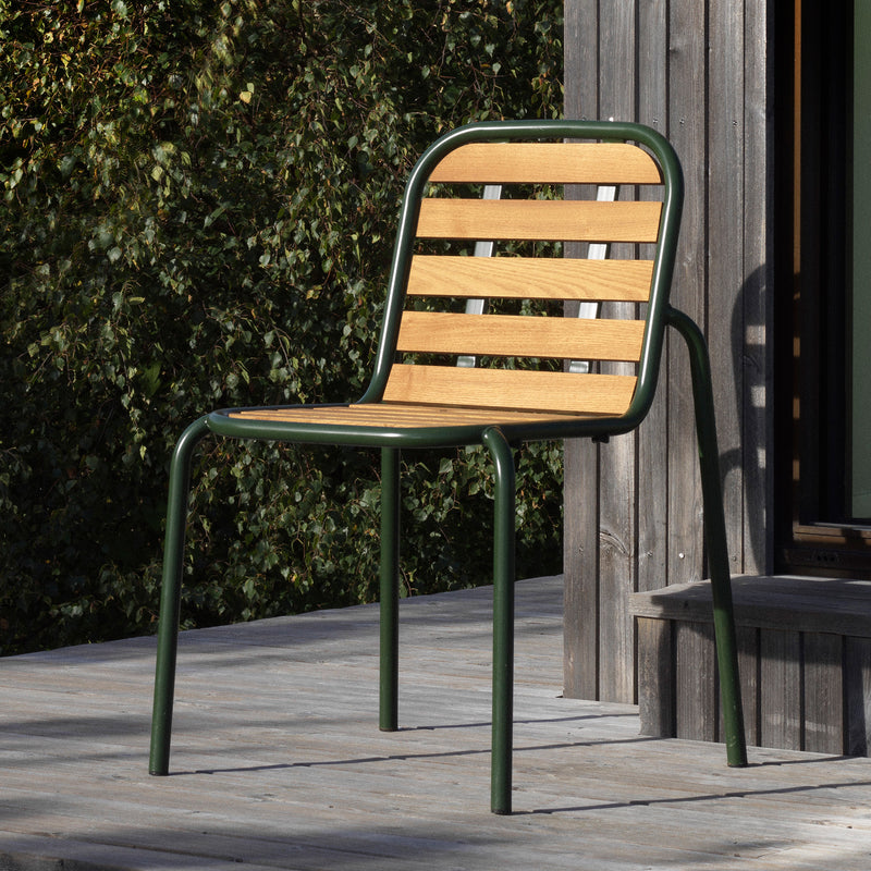 Normann Copenhagen - Vig Outdoor Stuhl | Robinie natur / dunkelgrün