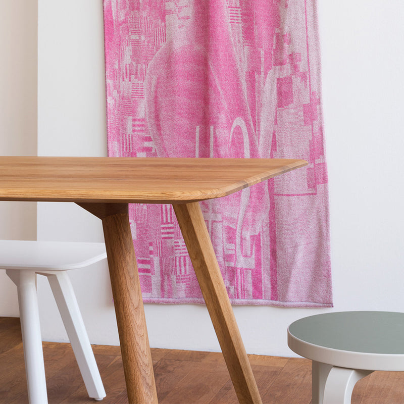OUT Objekte unserer Tage - Meyer Tisch | Xlarge / Eiche gewachst / 240 x 92 cm