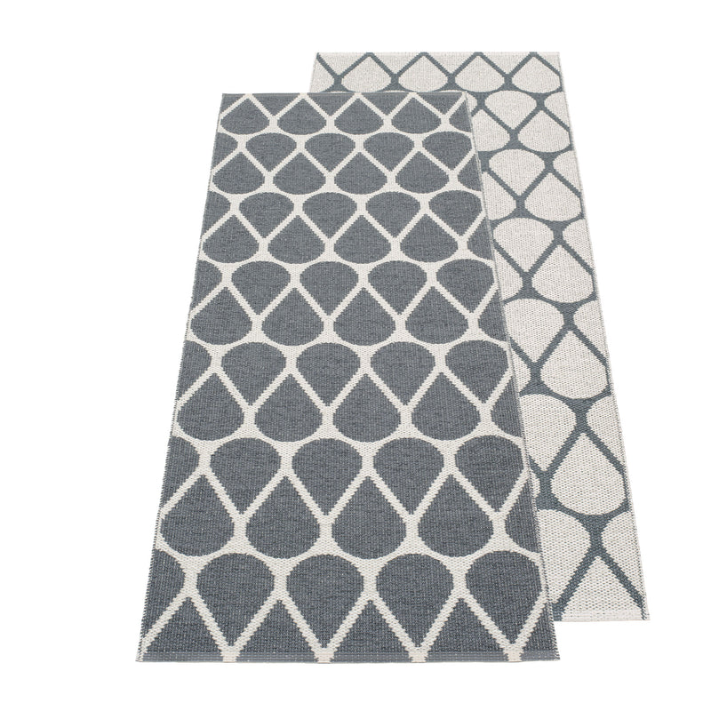 Pappelina - Otis Teppich (70 cm) | 70 x 140 cm / granit/fossil grey